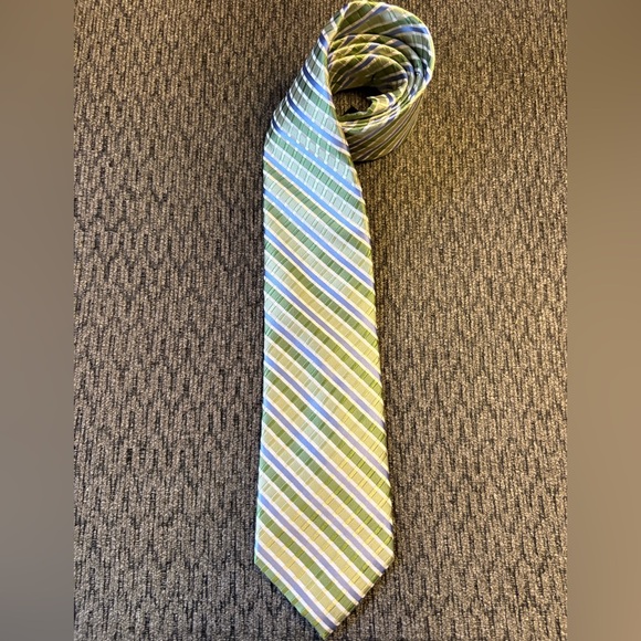 NWT G.H. Bass & Co. Men’s Diagonal Striped Silk Tie Green/Blue/White - Picture 3 of 4